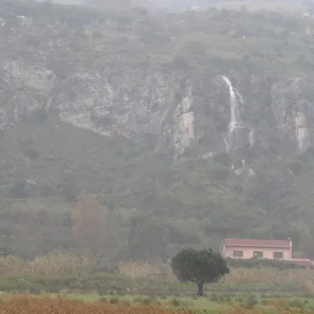 Giuffrida Alloggio per agriturismo *
